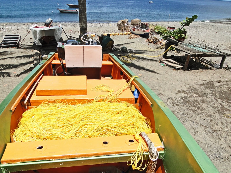 Fad drop-line boat, Dominica, photo by GGerman